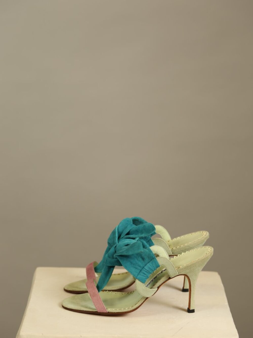 Extremely Rare Manolo Blahnik Sandals - Picture 8 of 12